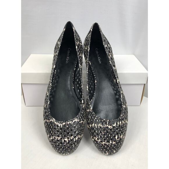 Calvin Klein Saphire Speckled Snake Sz 9M Cream/Black Laser Cut BalletFlat Shoes - Picture 12 of 12